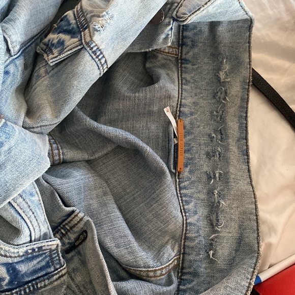 Free People Oversized distressed Jean Jacket - Picture 5 of 8